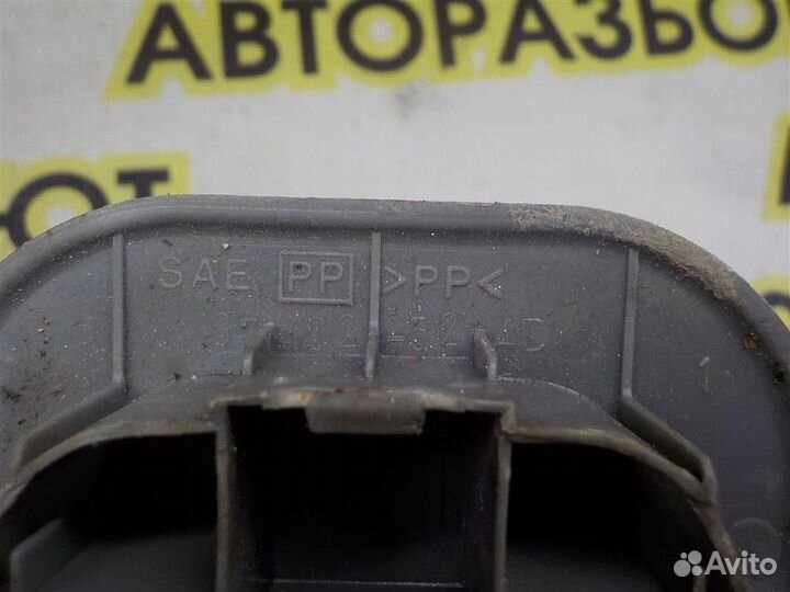 Крышка кронштейна сиденья Suzuki Grand Vitara II