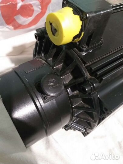 Сервомотор Rexroth-indramat mac112b-0-GD-2-C/130-B