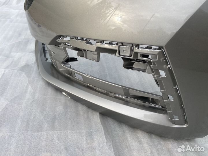 Оригинальный передний бампер Skoda Octavia A8