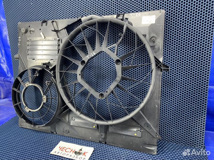 Диффузор радиатора VW Touareg GP 2002-2010