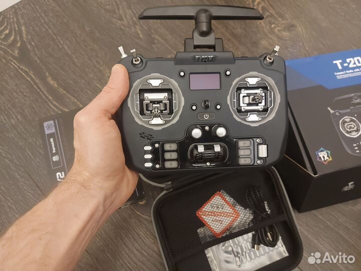 Jumper T20S V2 elrs 2.4 ггц RDC90