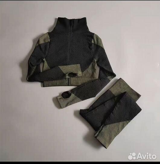 Костюм для фитнеса новый