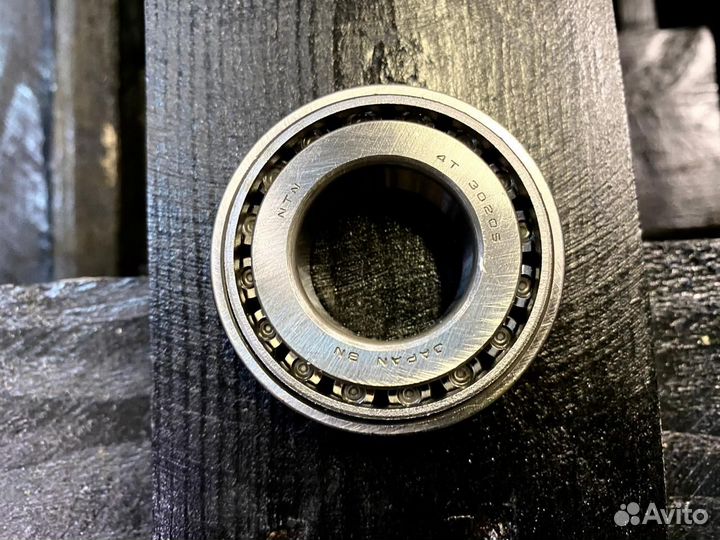 Подшипник шестерни переднего хода 9.9-15