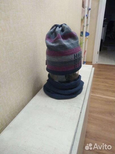 Шапка с шарфом