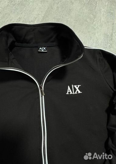 Костюмы для спорта Armani комфортные