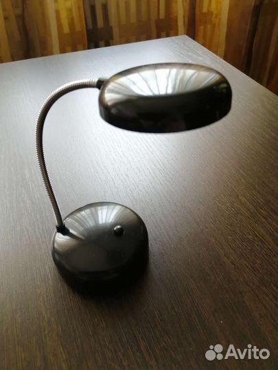 Настольная минилампа от батареек