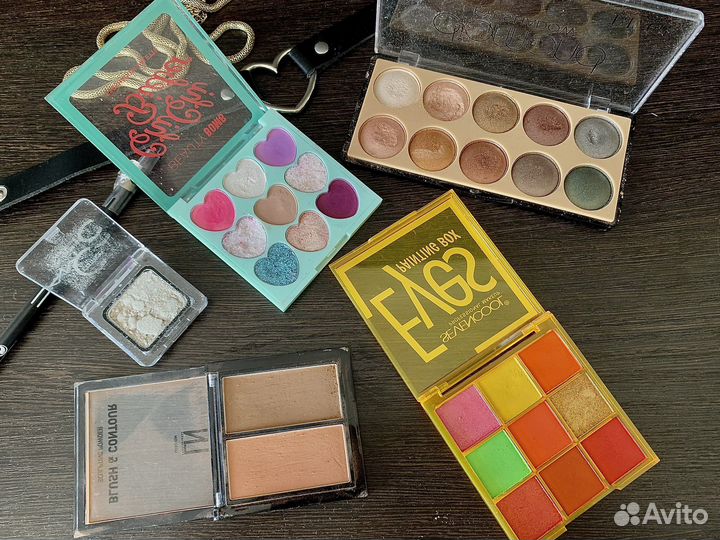 Косметика пакетом декоративная