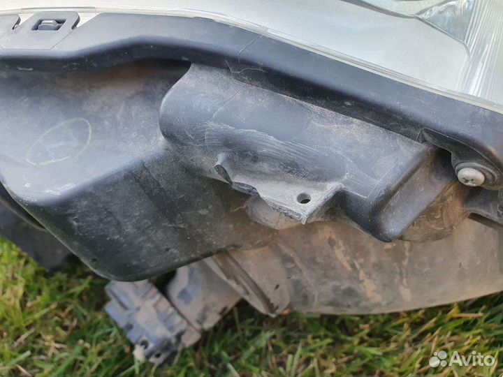 Прадо 150 фара левая