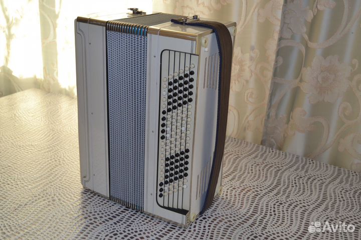 Баян тульский цельнопланочный