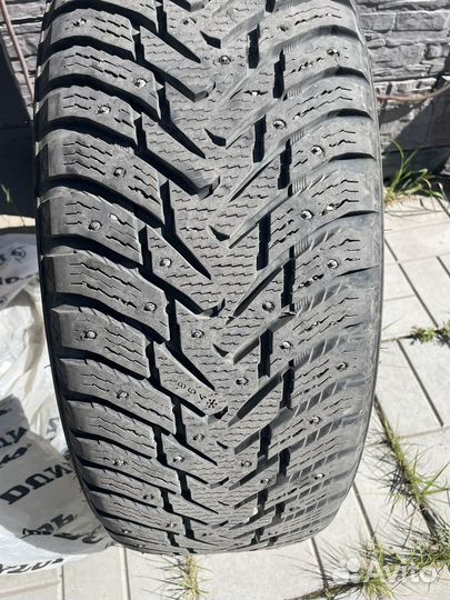 Nokian Tyres Hakkapeliitta 8 SUV 235/55 R19 105T