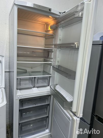 Холодильник hotpoint ariston