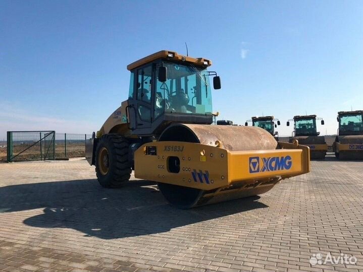 Дорожный каток XCMG XS183, 2023