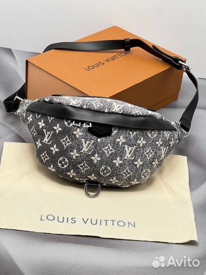 Сумка на пояс Louis Vuitton