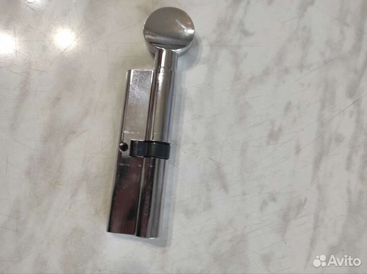 Личинка для замка с вертушкой