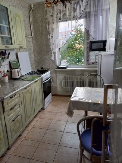 3-к. квартира, 60 м², 1/9 эт.