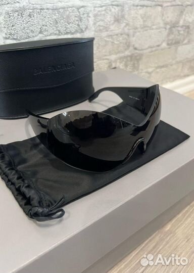 Солнцезащитные очки Balenciaga