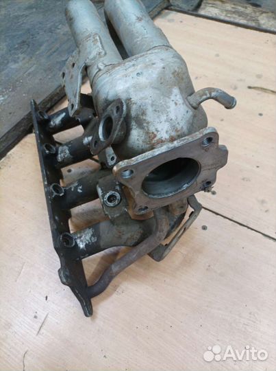 Впускной коллектор lancer 9 1,6
