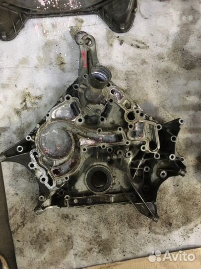 Крышка двигателя лобовина (Mercedes-Benz C-class)