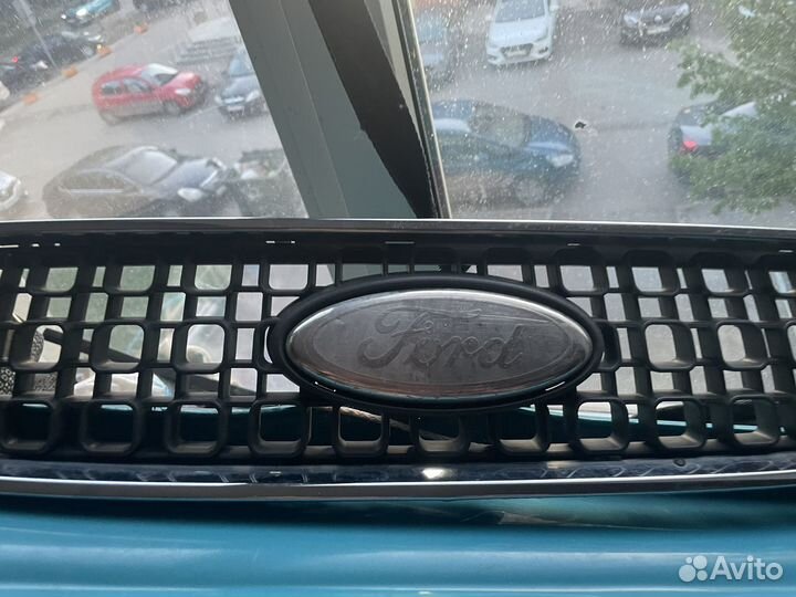 Решетка радиатора Ford Fusion