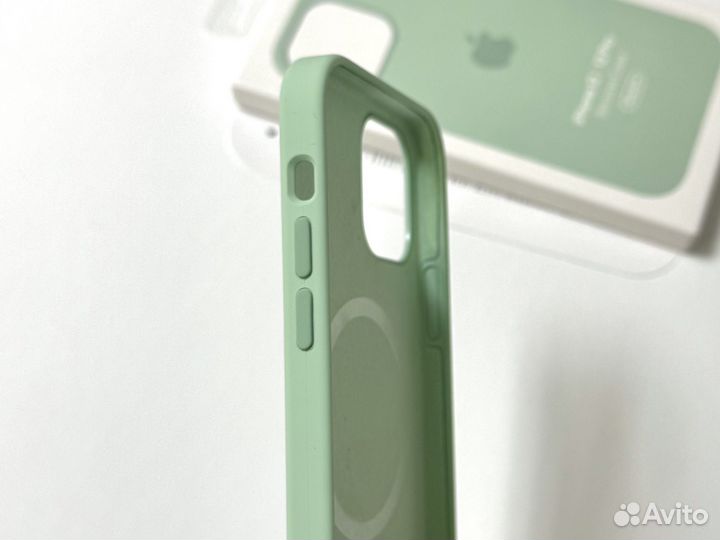 Чехол на iPhone 12/12 Pro Silicone Case