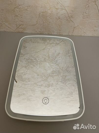 Зеркало с подсветкой для макияжа