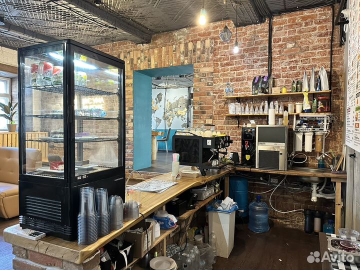 Продаеться кофейня с кухней(фастфуд)