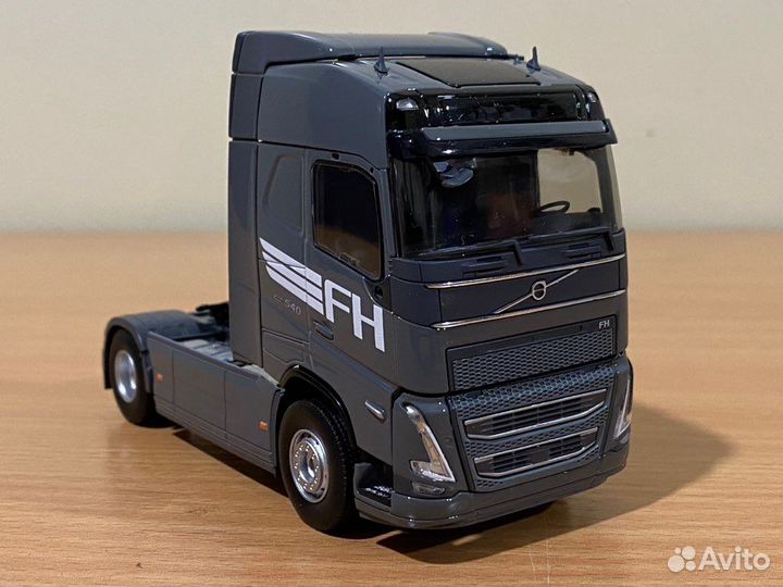 Модель грузовика Volvo FH4 2020 Eligor 1/43