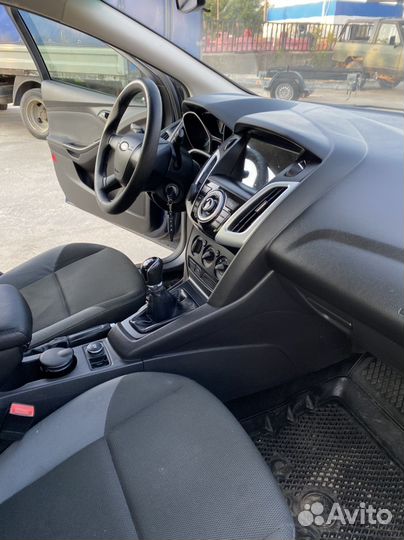 Ford Focus 1.6 МТ, 2011, 136 000 км