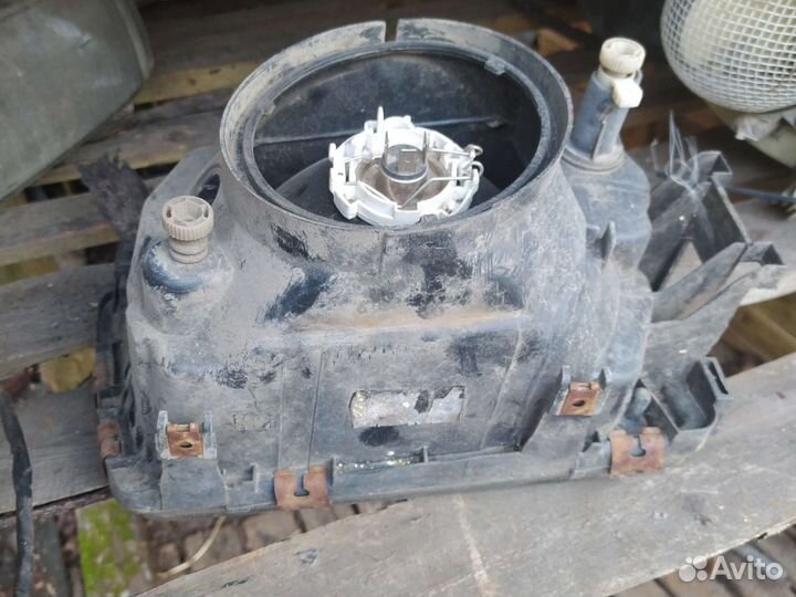 Фара левая ауди 100 44 кузов