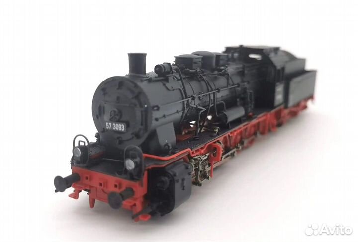Цифровой паровоз roco BR57