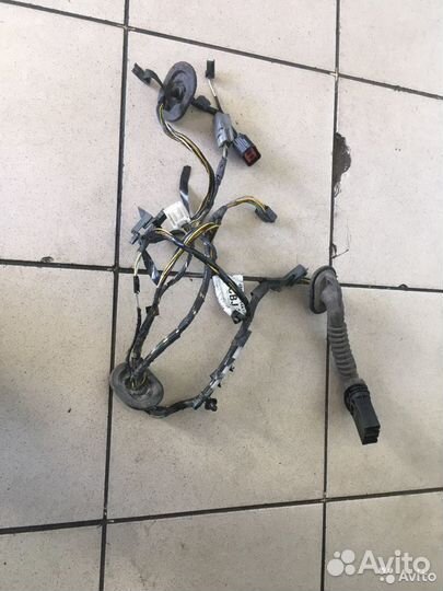 Проводка двери передняя правая Ford Focus 2