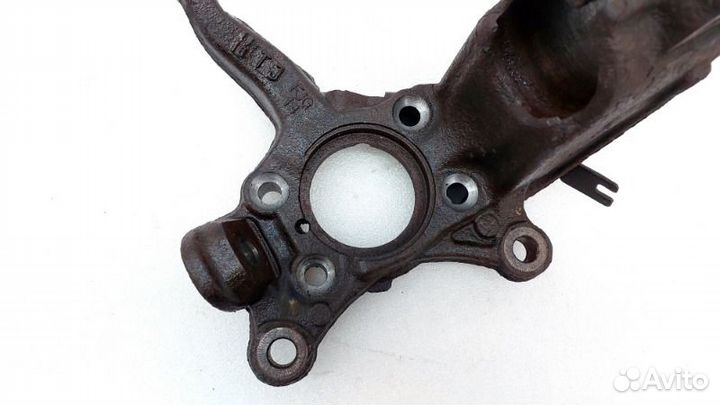 Кулак поворотный передний левый Skoda Yeti 5L cdab