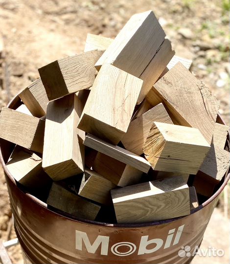 Сухие дубовые дрова