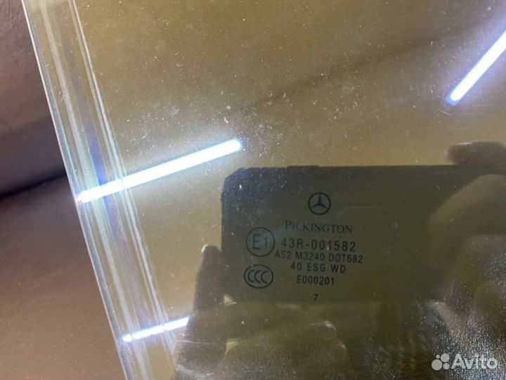 Стекло бу переднее правое Mercedes C 200 W204 2007