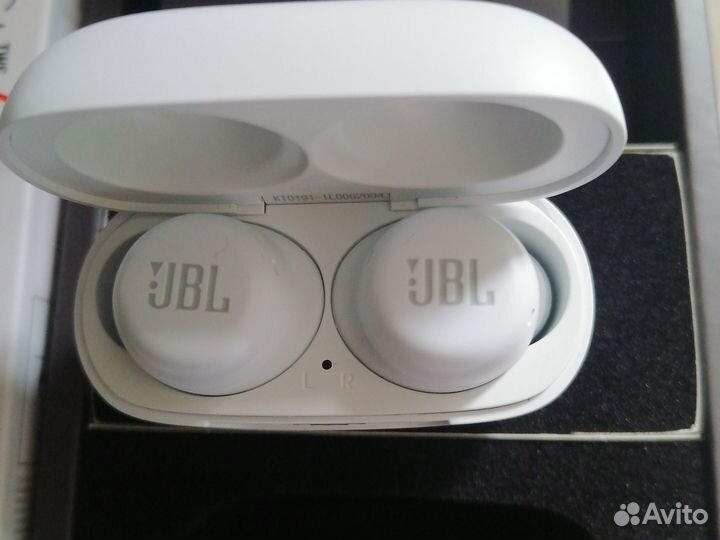 Наушники JBL livefree NC+TWS