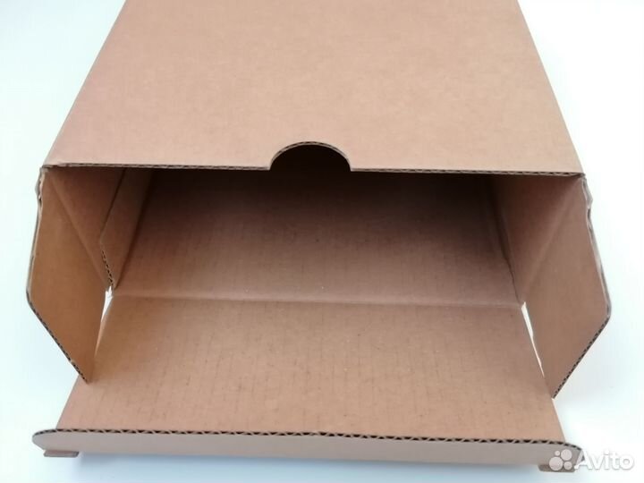 Коробка картонная 152*133*53мм