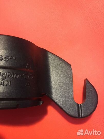 Кронштейн амортизатора Discovery Sport LR061359