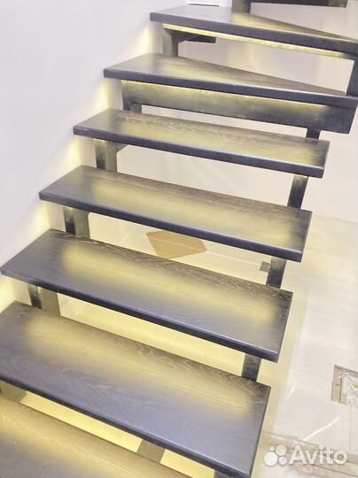 Автоматическая подсветка лестницы