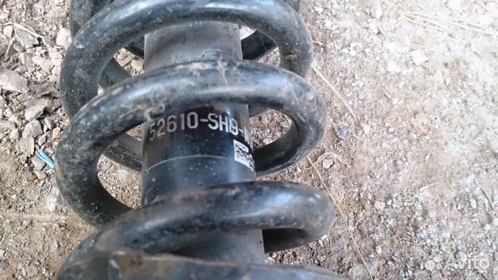 Задняя стойка с пружиной в сборе