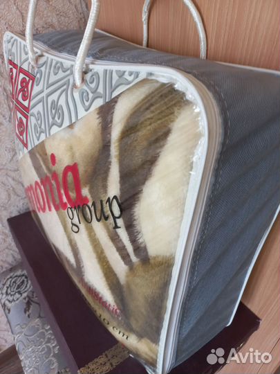 Пледы и покрывало бу