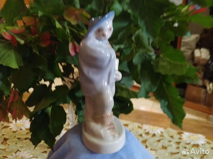 Статуэтка кот в сапогах. Городница