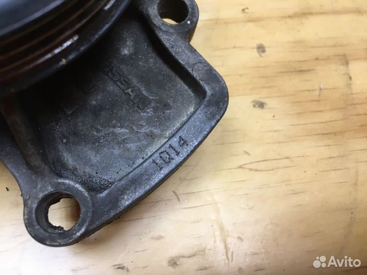 Помпа Nissan Serena PC24 SR20DE 2000