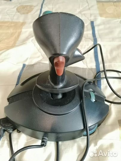 Игровой джойстик Genius Flight2000 f-23