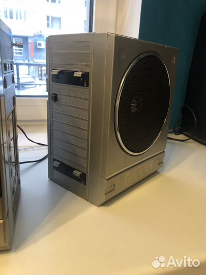 Музыкальный центр