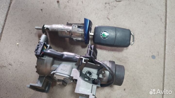 Замок зажигания с ключом Volkswagen, Skoda