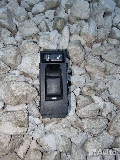 Кнопка стеклоподъемника Крайслер 300C