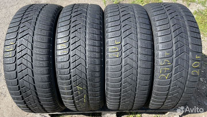Pirelli Winter Sottozero 3 215/55 R17