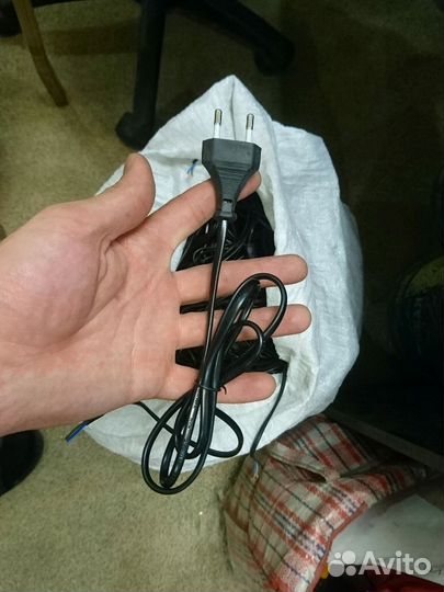 Провод с вилкой