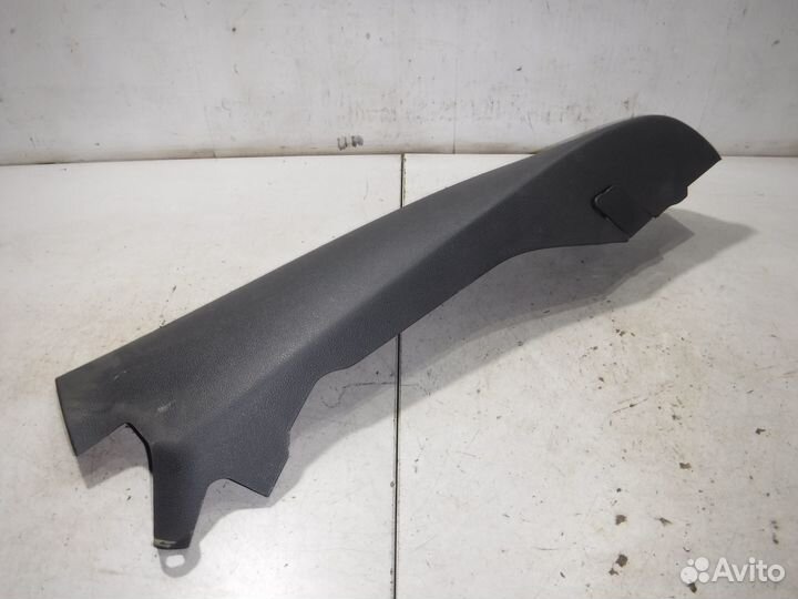 Обшивка стойки задней Volkswagen Jetta 6