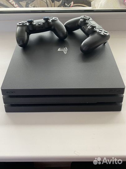 Продам playstation PS4 PRO 1 TB